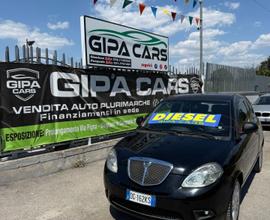 Lancia Ypsilon 1.3 MJT 75 CV Platino
