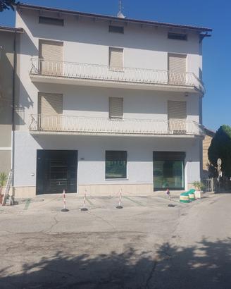 Locale commerciale o Ufficio Mq.220 - M.S.Giusto (