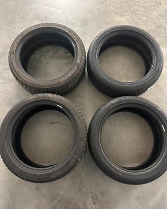 Pneumatici 215/45R17
