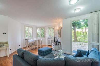 PORZIONE DI BIFAMILIARE A BIASSONO