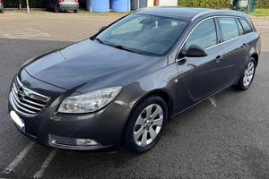 Opel Insegna diesel cambio automatico