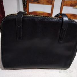 borsa Carpisa nera mai usata
