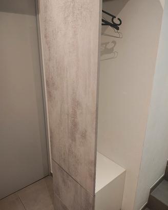 Mobile da ingresso effetto beton