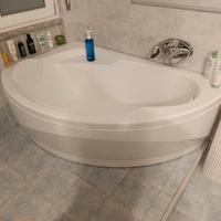 Vasca in resina bianca