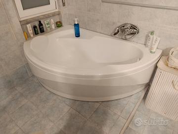 Vasca in resina bianca