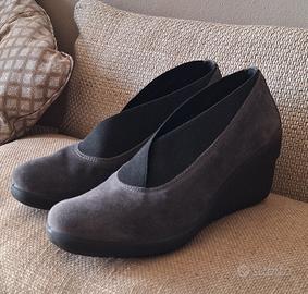 Scarpe donna scamosciate 