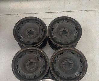 4 Cerchi VW polo usati da 14 pollici