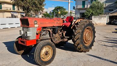 Trattore Massey Ferguson 155