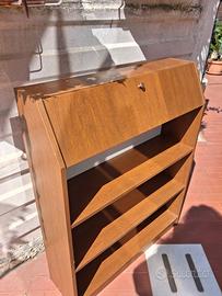 Piccola libreria con ribalta 