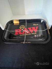 Vassoio RAW per Rollare in metallo Black Medium