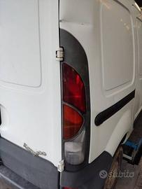 Fanale posteriore destro RENAULT KANGOO del 2001