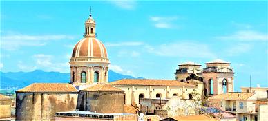 StaBile Bipiano vicino al Duomo da Restaurare