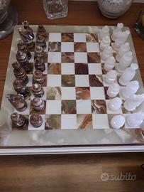 Scacchiera marmo e onice 
