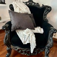 Poltrona in velluto nero