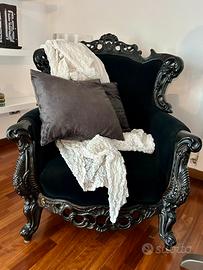 Poltrona in velluto nero