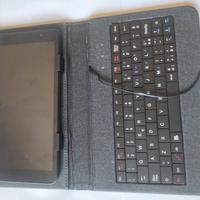 tablet android con custodia a tastiera