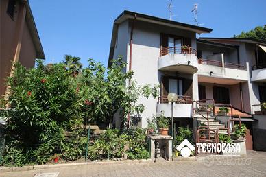 BIFAMILIARE A CORNAREDO