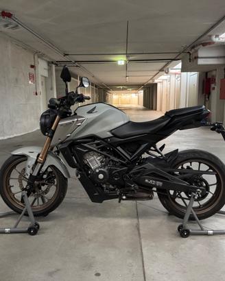 Honda CB125R 2022 - Motore nuovo Honda - 26.000km