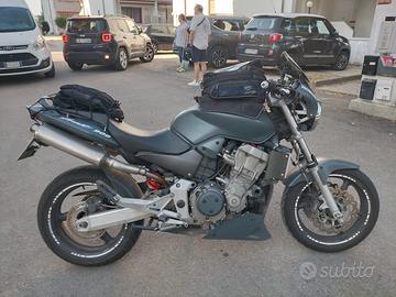 Honda hornet 900