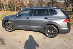 Volkswagen tiguan allspace  7 posti
