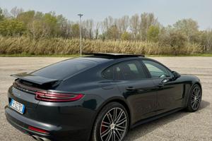 Porsche panamera 4 S