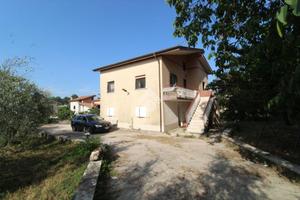 VILLA SINGOLA A SCANDRIGLIA