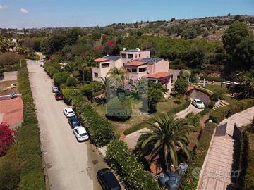 Splendida villa a tremilia