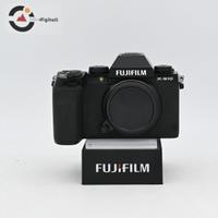 Fujifilm X-S10 Body 7.366 Scatti