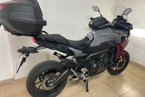 YAMAHA  900 -2020