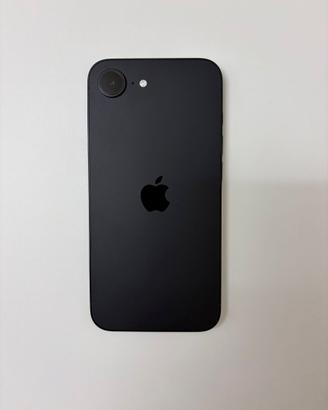 iPhone 16e 128GB - Come nuovo - Batteria 100%