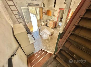 CASA INDIPENDENTE A CERVINARA