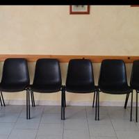 Sedie robuste da ufficio o sala d’attesa. 