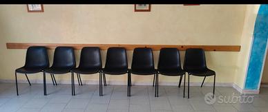 Sedie robuste da ufficio o sala d’attesa. 