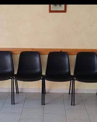 Sedie robuste da ufficio o sala d’attesa. 