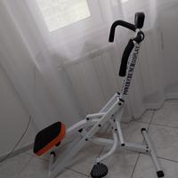 attrezzo ginnico  cyclette 