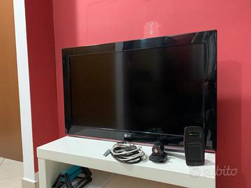 TV LG 32” – In buone condizioni, solo 80€