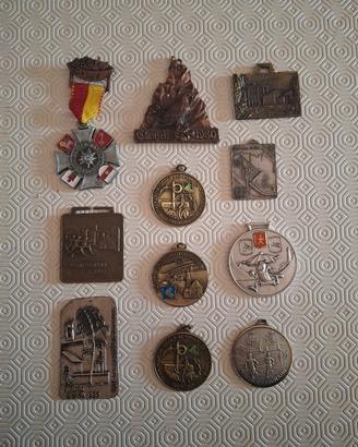 11 medaglie vintage sportive  e commemorative 