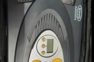 Compressore gonfia pneumatici