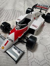 Modellino auto scala 1:24 McLaren  MP4/2 Formula 1