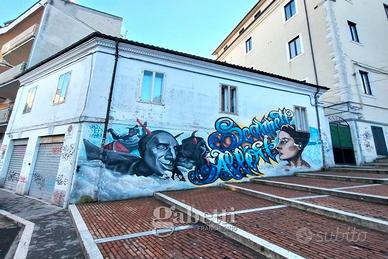 Casa indipendente con garage in zona centrale