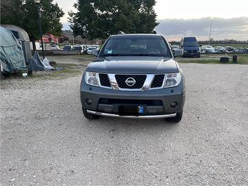 NISSAN PATHFINDER 2006 7 POSTI !
