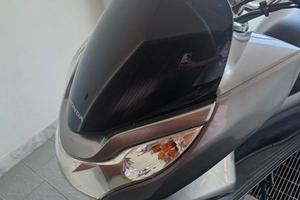 Honda pcx 125