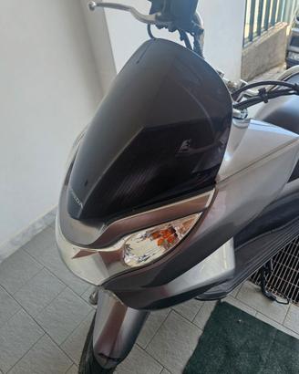 Honda pcx 125