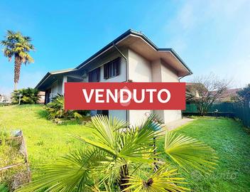 VILLA SINGOLA A PESCHIERA BORROMEO