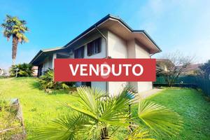 VILLA SINGOLA A PESCHIERA BORROMEO