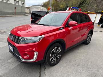 SUZUKI VITARA 1.5 FULL HYBRID 4WD AUTOMATICO !!!