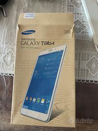 Tablet: Samsung Galaxy Tab4