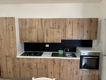 Cucina completa come nuova