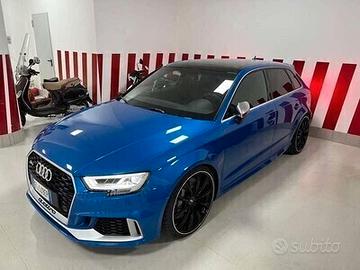 DISPONIAMO DI RICAMBI AUTO AUDI RS3 8V MATERIALE D