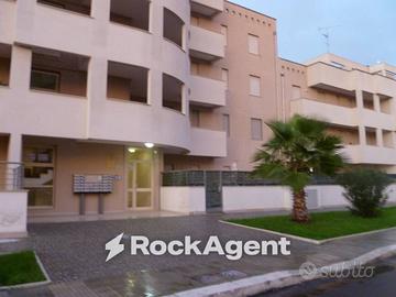 Immobile di 180 m² con più di 5 locali a Lecce